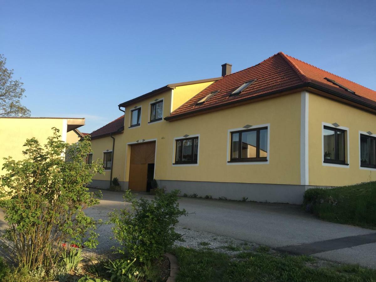 Amstetter'S Ferienwohnung Waldenstein (Gmund) Exterior foto